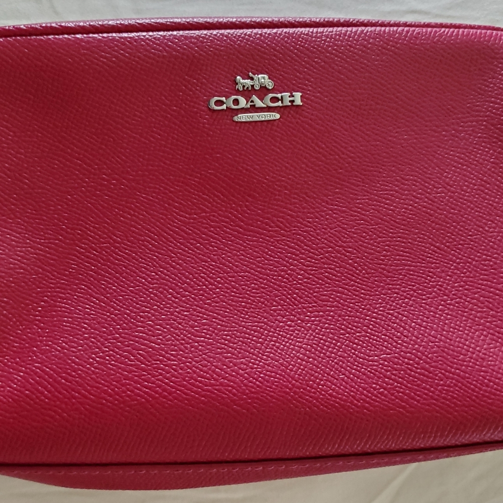 NWT Coach cosmetic/small purse bag